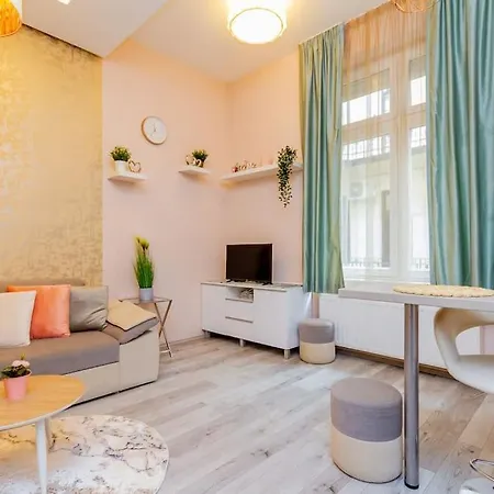 Soho Heartbeat Hideaway By Nw * Budapest